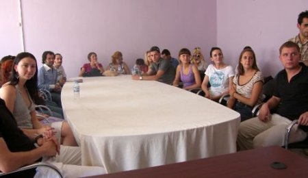 Avrupalı Gençler Silopi İlçe Milli Eğitim Müdürlüğü'nü Ziyaret Etti