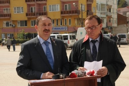 Avukatlara anlamlı hediye