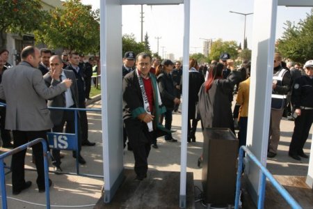 Avukatlardan 'Savunma Hakkı Susmayacak' mitingi