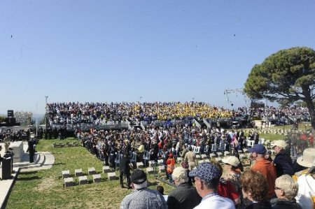 Avustralya ve Yeni Zelanda anıtlarında anma tören düzenlendi