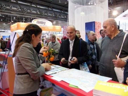 Avusturya'daki Turizm Fuarında Kemer Standına Yoğun İlgi