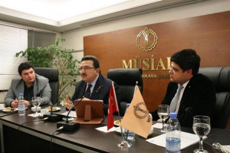 Ayakkabı Dünyası'nın Patronundan Genç İşadamlarına 'İşinizi Sevin' Tavsiyesi