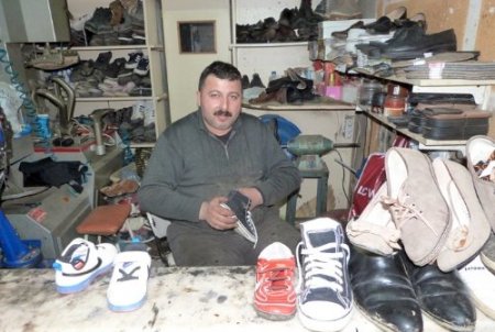 Ayakkabı tamircilerinin 'çırak' şikayeti