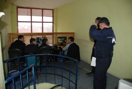 Aydıncık Emniyeti, İnternet Kafeleri Denetledi
