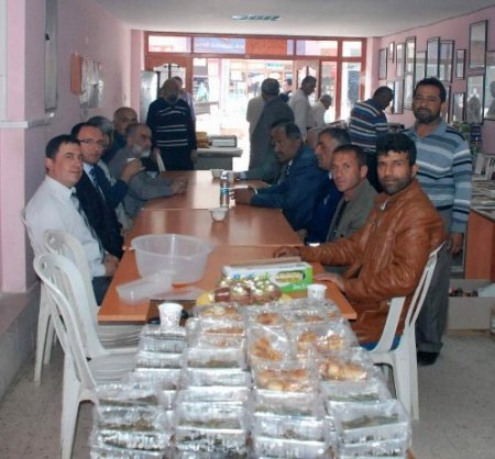 Aydıncık'ta Hizmet Eli Derneği kermes düzenledi