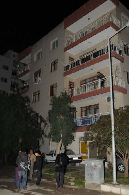 Aynı Gün Üç Evin Soyulduğu Sokak Sakinleri Tedirgin
