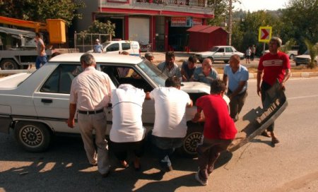 Aynı yerde bir yılda 30 kaza meydana geldi, vatandaşlar tepkili