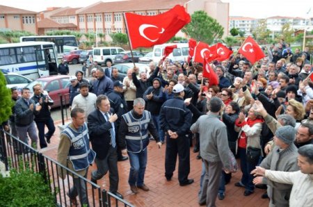 Ayvalık Belediyesi operasyonunda 4 kişi tutuklandı