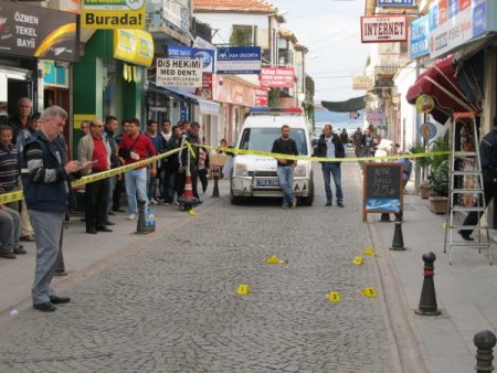 Ayvalık’ta bir işyerine silahlı saldırı yapıldı