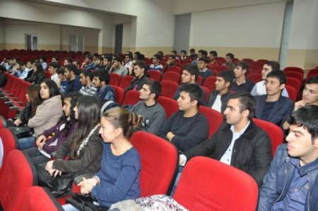 Azerbaycan Büyükelçiliği heyeti OMÜ'de öğrencilerle buluştu