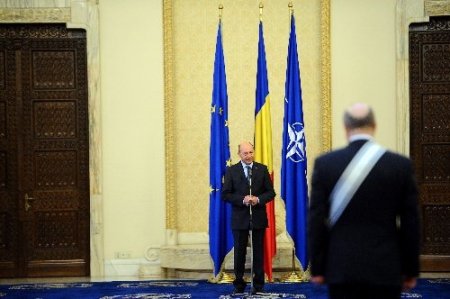 Azerbaycan Büyükelçisi Eldar Hasanov, cumhurbaşkanlığı ödülü ile veda etti