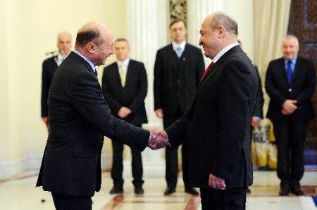 Azerbaycan Büyükelçisi Eldar Hasanov, cumhurbaşkanlığı ödülü ile veda etti