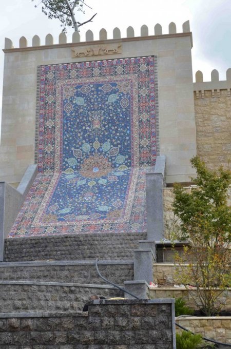 Azerbaycan Dışişleri Bakanı Memmedyarov, Kiev'de