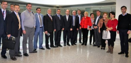 Azerbaycan medya yöneticileri Cihan ve Zaman’ı ziyaret etti