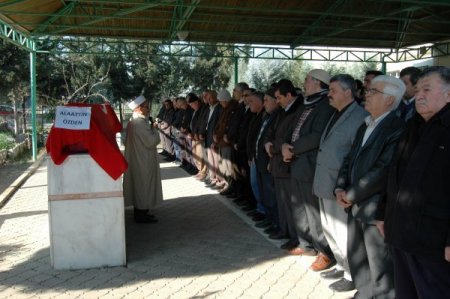 Azerbaycan’da yanarak ölen işçi Tarsus’ta toprağa verildi