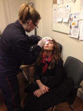 Azerbaycanlı gençler Fransa elçiliğinin önünde gösteri yaptı