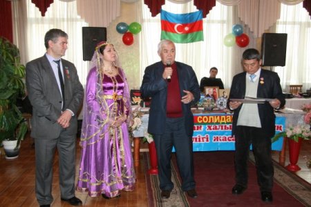 Azerbaycanlılar 'Dayanışma Günü' kutlandı