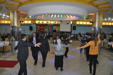 Azerbaycanlılar Gebze'de Nevruz'u kutladı