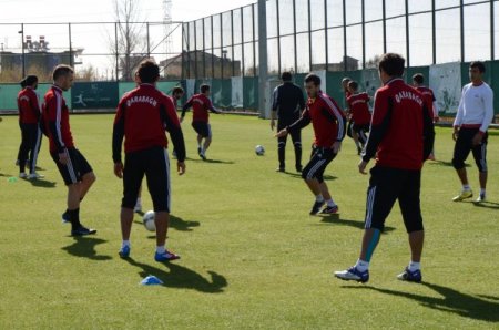 Azeri futbol takımı Qarabagh antrenmanlarını Antalya’da yapıyor