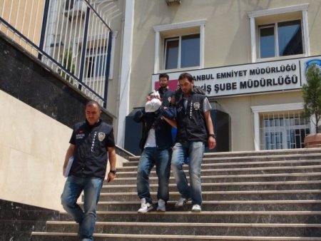 Azılı Motosiklet Hırsızlarını İnternet İlanı Yakalattı