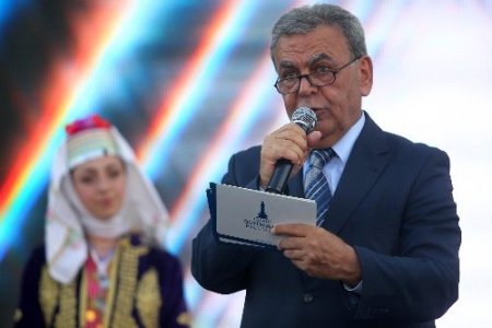 Aziz Kocaoğlu: Türkçe Olimpiyatları'nı düzenleyenleri kutluyorum