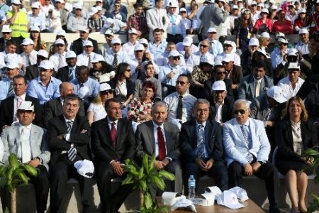 Aziz Kocaoğlu: Türkçe Olimpiyatları'nı düzenleyenleri kutluyorum