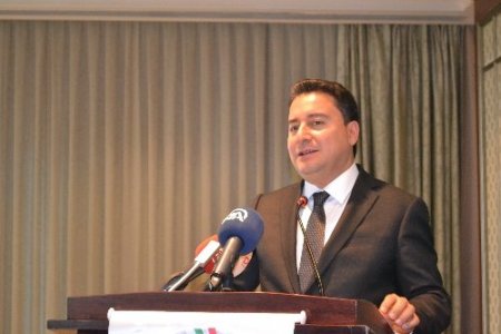 Babacan: Bu sene yüzde 4, gelecek sene yüzde 5 büyüyeceğiz