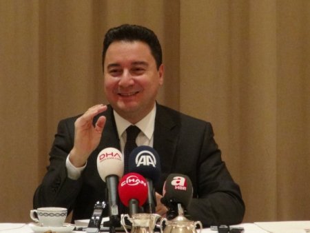 Babacan: Derecelendirme kuruluşları Türkiye’nin gerisinden geliyor