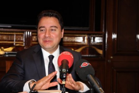 Babacan: Küresel mali kriz para basarak çözülmez, yapısal reform zorunlu ( 2)