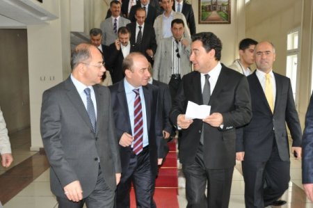 Babacan: Terörle Mücadele Ederken, Siyasi Reformlar Devam Edecek