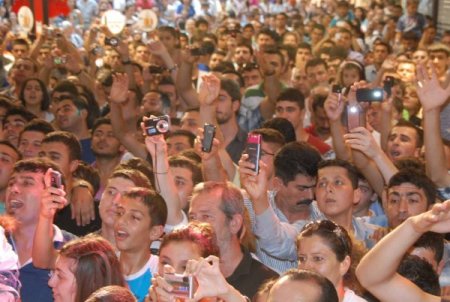 Babalar Günü'nde Müslüm Baba İzdihamı Yaşandı