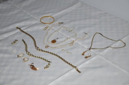 Babasının Evinden Çalıp 25 Tl'ye Sattığı Sobadan 15 Bin Tl'lik Altın Çıktı