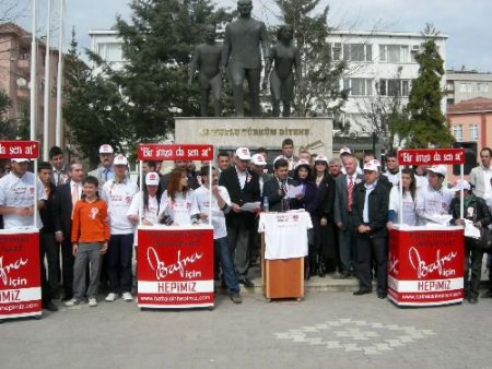Bafra'da Fakülte İçin İmza Kampanyası Başlatıldı