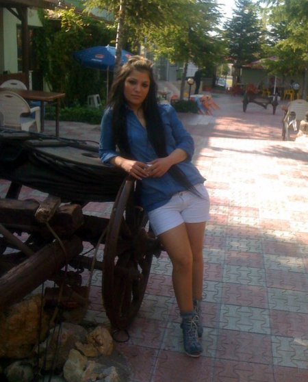 Bagajda ölü bulunan kadının son fotoğrafı katil zanlısıyla