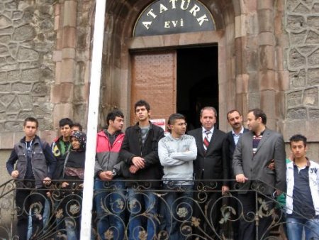 Bağcılar Gençliği, Milli Mücadale'nin İzinde Erzurum'a Geldi