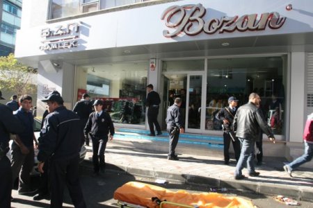 Bağcılar’da cinayet: 3 ölü 2 yaralı