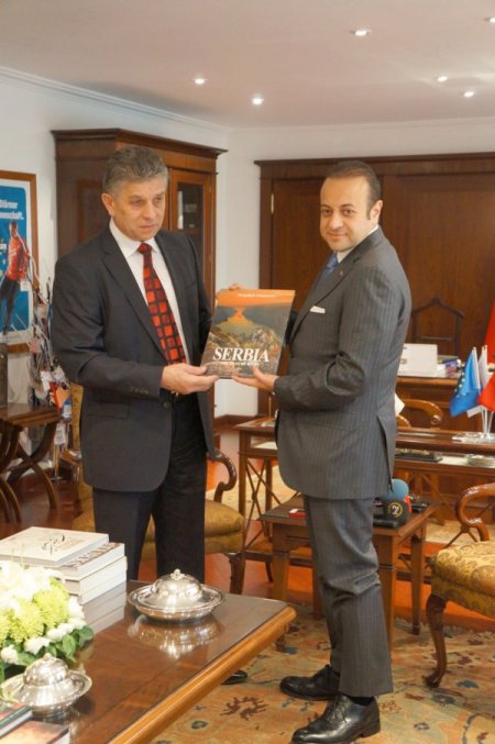 Bağış: 63 maddelik AK Parti manifestosunun 60’ı AB ile ilgili