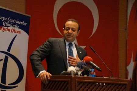 Bağış: Kongrede bireylerden ziyade Başbakan'ın mesajları önemli