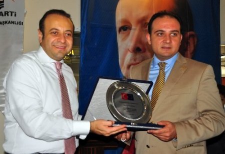 Bağış: Ülkeler, kardeşlikle bölünmez, kalleşlikle bölünür