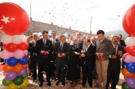 Bağışlarla yapılan okula YGS birincisinin adı verildi