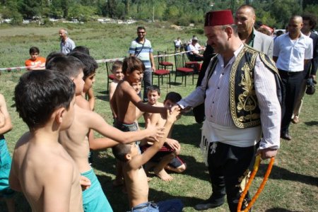 Bağlık Karakucak Güreş Yarışması'nın başpehlivanı İsmail Keskin oldu