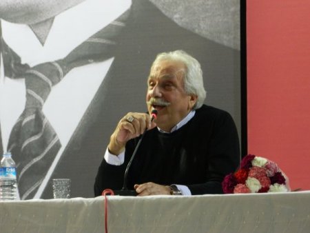 Bahadıroğlu: Hürrem Sultan dine hizmet eden bir kadındır