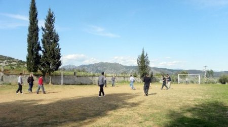 Bahara dirlikte merhaba dediler