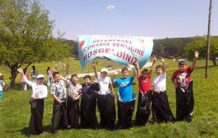 Baharı uçurtma şenliğiyle kutladılar