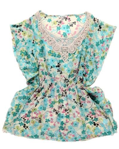 Baharın Gelişini Akdeniz'i Yansıtan Renk Ve Tasarımlarıyla Karşılıyor