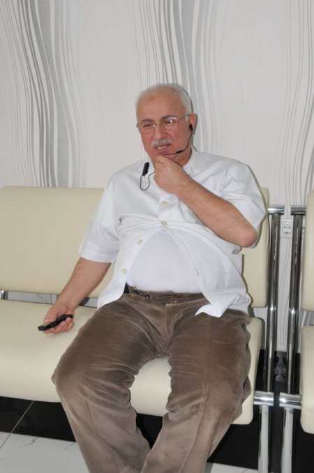 Bahçede seyyarlara satış yaptırmıyor diye hastane yöneticisi darp edildi