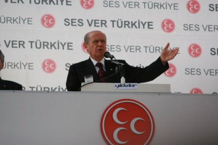 Bahçeli, İktidara Gelmek İçin Vatandaşlardan Destek İstedi