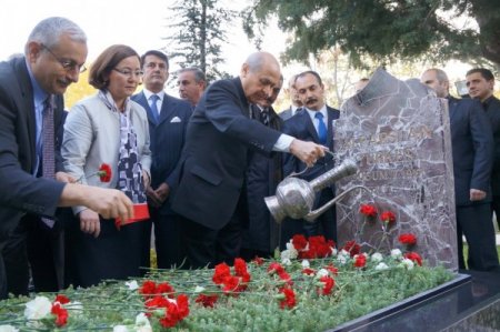 Bahçeli: Açlık grevi bir an önce bitmeli