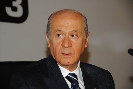 Bahçeli: Hükümet, Büyükşehir Yasası ile eyalet sistemini hedefliyor