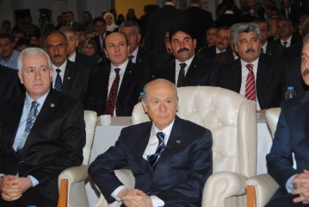 Bahçeli: Hükümet, Büyükşehir Yasası ile eyalet sistemini hedefliyor